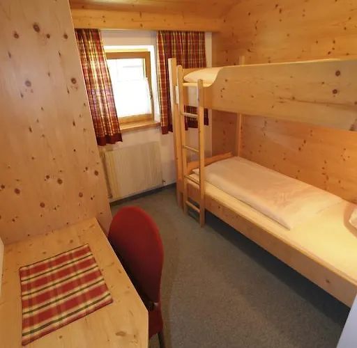 アパート Tirol マウラッハ